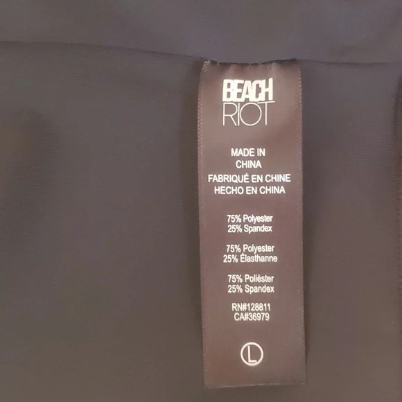 NEW BEACHRIOT LIBBY PLAID PRINT SPORTS BRA IN MERRY PLAID - Picture 8 of 9